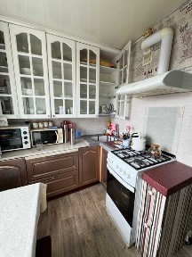 Продается 3 ком квартира в центре. рн- Медеу