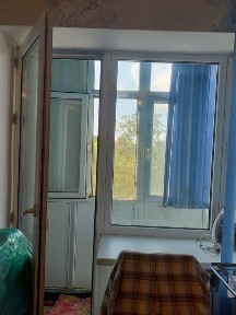 Продам срочно 2к. кв по Айтекеби возле маг. Анвар.