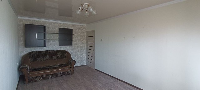 Продам 1-комнатную квартиру на 4мкр.