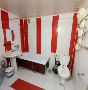 3-х к. кв. Посуточно 3-10А. 5 отд. мест.