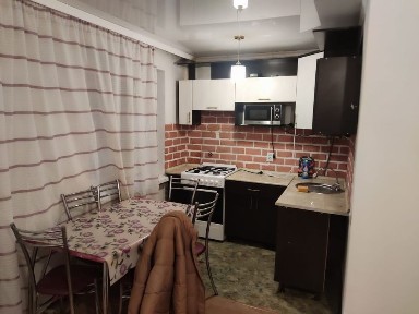 Сдаю 2-ком квартиру в Пришахтинске