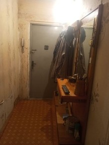 3 комнатная Квартира 7 мкр продам