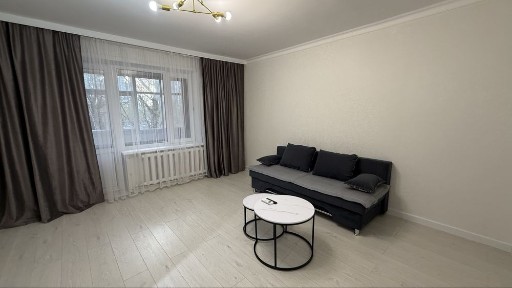 Сдам 2 комн кв в центре города