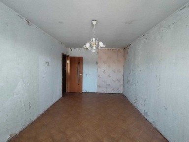 Продается 1 комнатная квартира, не угловая, средний этаж