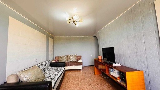 Продам 2комн на 15мкр