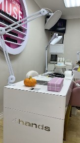 Маникюрное место в аренду / Сдам место под маникюр