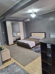 Посуточно Мира 5 (гимназия)