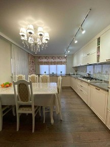 Продам коттедж мкр Астана