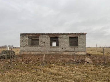 Сарыкемер ауылы үй сатылады 20 соток тез арада