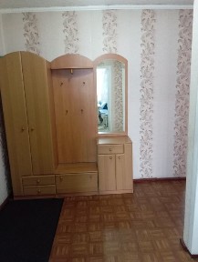 Сдается 3-х комнатная квартира помесячно в Пришахтинске