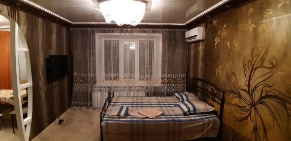 Сдам 1 ком. кв. посуточно за 4000 по часам тенге по ул. естая 89