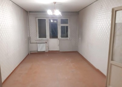 3комн, (не угол), 4 этаж, 4мкр