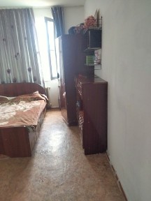 Срочно Продам квартиру 13 микрорайон