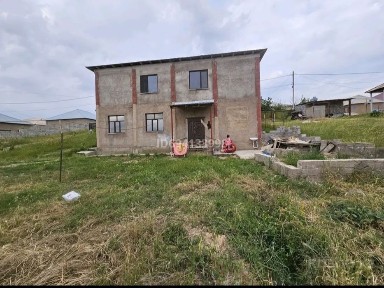 2 этаж Мкр курсай 49 касында