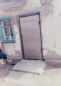 Продам дом в поселке Долинка