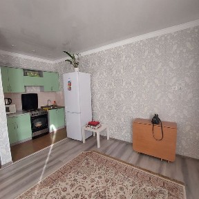 Сдам посуточно 1комн квартира район 7пол