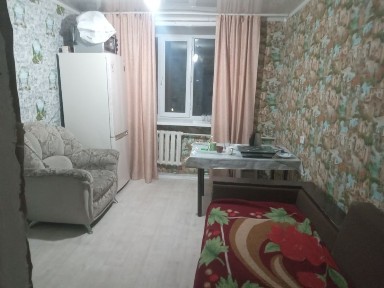 Здам квартиру по суточно в квартире все есть горячая холодная вода сти