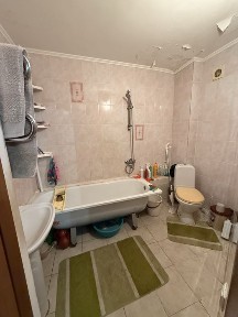 Продажа 2 кв в центре 7 школа