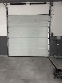 Сдам в аренду под помещение желательно под детейлинг центр