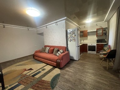 Сдается 2х ком. квартира, р-н пл. Ушанова