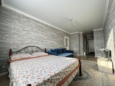 Суточно квартира Левый берег Туран Ханшатыр