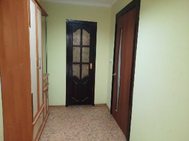 Жүмыскерде үи жалга беріледі 2 бөлмелі 2 кабата