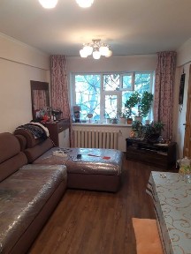 Продам 3-комн. кв., ул. Жангельдина, Центр, р-н Муз. академии 52кв. м.