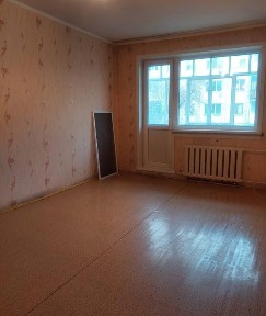 Продам 2 ком квартиру район Голубой рынок