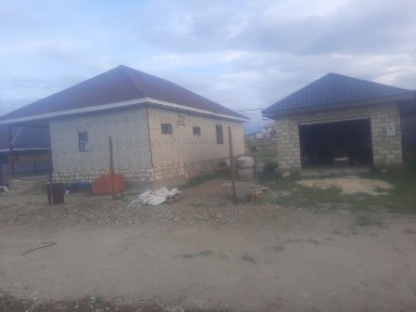 Уй сатылады Республика 300