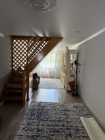 Продам 3- ком квартиру, зал две спальни и большая зимняя кухня