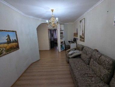 Продам 2х комнатную в центре