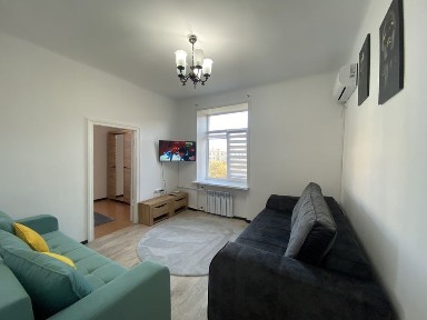 Сдается двухкомнатная квартира в центре Балхаша