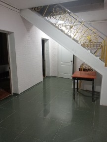 Сдам в аренду двух этажный дом по суточно в центре города