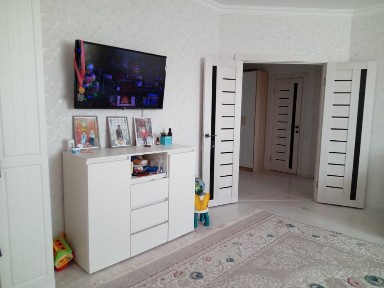 Продам 1-ком. квартиру на Батыс-2