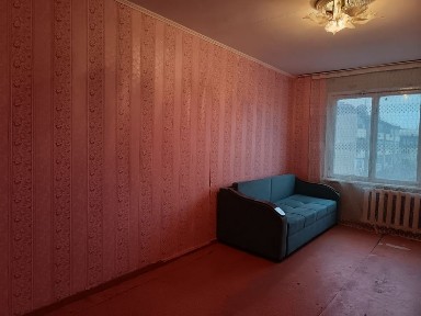 Продаётся 2х комнатная улучшенная, 4 этаж