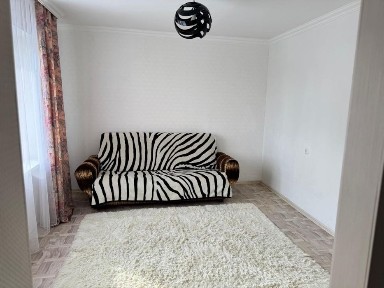 Квартира район Республики Муканова на длительный срок