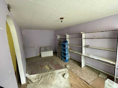 Продам магазин, в городе Кандыагаш мкр молодежный, дом 4, кв 78