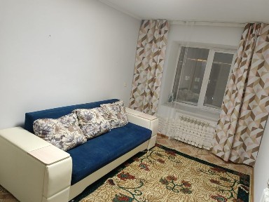 Сдам 2х комн квартиру