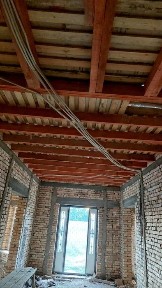 Үй сатылады ст. Бадамда