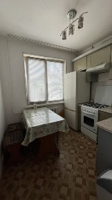 Сдам 4 комнатную квартиру в центре Уральска