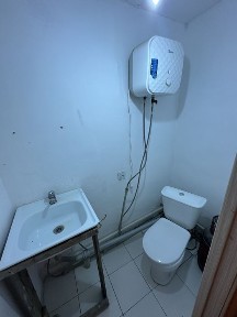 Сдам времянку полуторка, мебелированная, туалет есть, ванной нет.