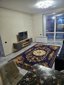 Сдам квартиру 2х комнатную на длительный срок.