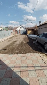 Квартиру с участком 2 сотки