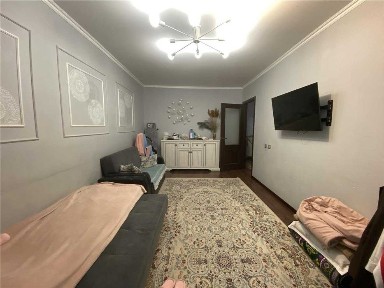 3х комнатная по Дюсембекова. 1 этаж