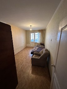 Сдается трехкомнатная квартира в центре на долгий срок