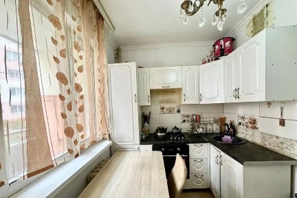 Хороший район. Рядом есть спорт школа и 198гимназия школа. 2гос. Садик