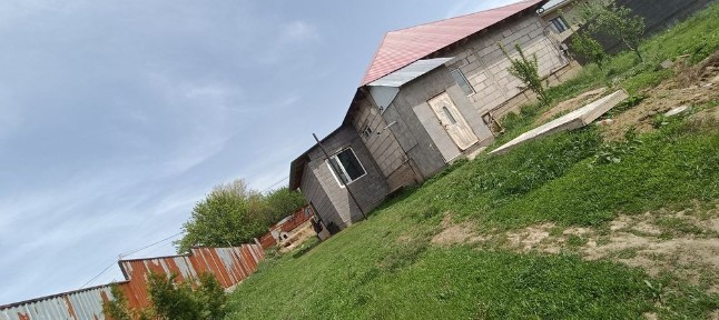 Уй сатылады Жанакурылыс