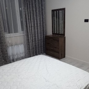 Срочно сдам 2 ком квартиру в центре города