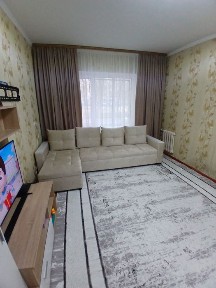 Срочно продаётся 1 комнатная квартира улучшенной планировки