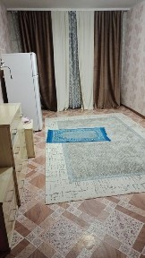 Двухкомнатная квартира чистая убтная. солнечная сторона двойной дверь